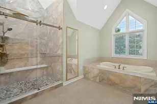 205 Bearwoods Rd, Park Ridge, NJ 07656 - Photo 17
