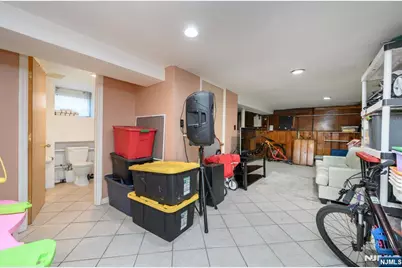 90 Edison Avenue, Nutley, NJ 07110 - Photo 27
