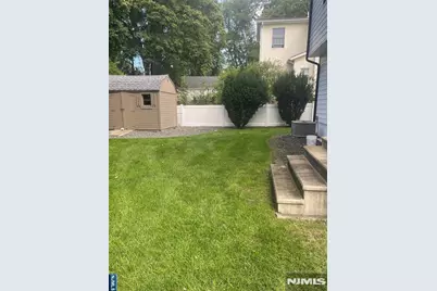 470 Northern Parkway House #HOUSE, Ridgewood, NJ 07450 - Photo 13