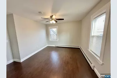 41 Greenwood Avenue 2 #2, Montclair, NJ 07042 - Photo 5