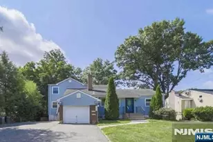 322 Hickory Ave, Bergenfield, NJ 07621 - Photo 1