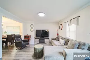 322 Hickory Ave, Bergenfield, NJ 07621 - Photo 15