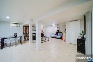 322 Hickory Ave, Bergenfield, NJ 07621 - Photo 5
