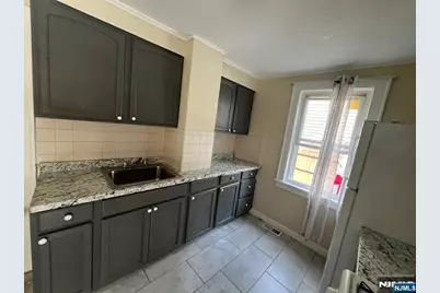 121 Washington Avenue 2 #2, Little Ferry, NJ 07643 - Photo 3