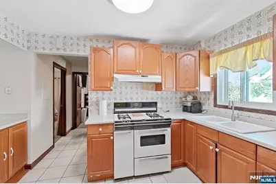14 Pine Street, Kearny, NJ 07032 - Photo 23