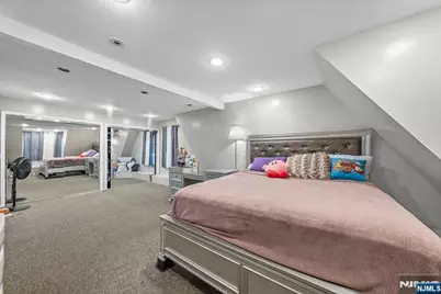 38-40 Nairn Place, Newark, NJ 07108 - Photo 5