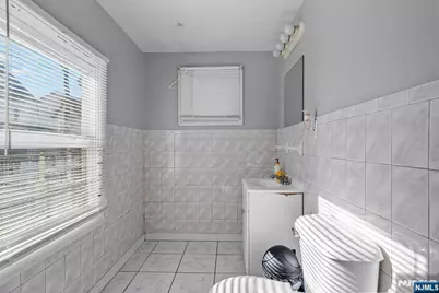 38-40 Nairn Place, Newark, NJ 07108 - Photo 17