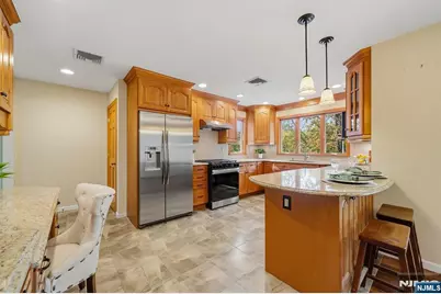 73 W Cedar Place, Ramsey, NJ 07446 - Photo 7