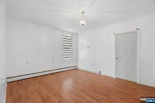 111 34th St, Union City, NJ 07087 - Photo 19