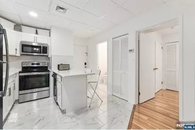 279 Clark Street A9 #A9, Hackensack, NJ 07601 - Photo 5