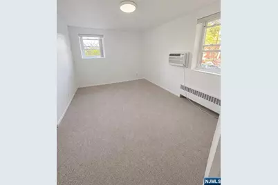2345 Linwood Avenue 1A #1A, Fort Lee, NJ 07024 - Photo 3