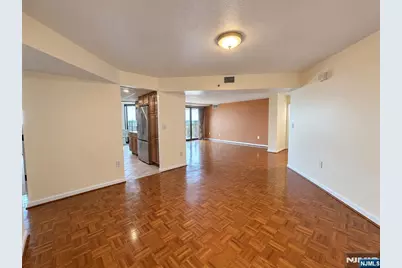 245 Prospect Avenue 16A #16A, Hackensack, NJ 07601 - Photo 5