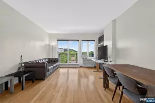 1212 City Pl 1212, Edgewater, NJ 07020 - Photo 3