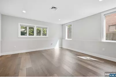 71 Dillingham Place, Englewood Cliffs, NJ 07632 - Photo 27