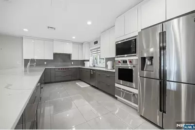 71 Dillingham Place, Englewood Cliffs, NJ 07632 - Photo 5