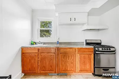 59 Clinton Avenue, Bergenfield, NJ 07621 - Photo 21