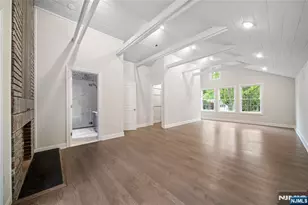 16 Coles Ct, River Edge, NJ 07661 - Photo 9