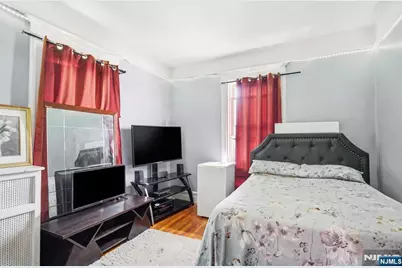 1053 Sanford, Irvington, NJ 07111 - Photo 17