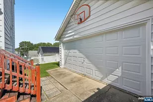 146 Bergen Ave, North Arlington, NJ 07031 - Photo 29