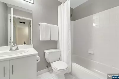 2206 Lancaster Court, Mahwah, NJ 07430 - Photo 21