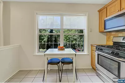 2206 Lancaster Court, Mahwah, NJ 07430 - Photo 17