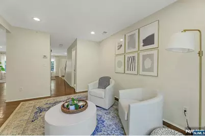2206 Lancaster Court, Mahwah, NJ 07430 - Photo 11