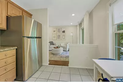 2206 Lancaster Court, Mahwah, NJ 07430 - Photo 15