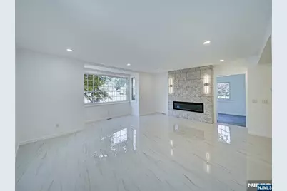 217 Heywood Avenue, Orange, NJ 07050 - Photo 3