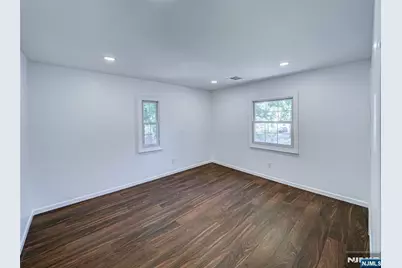 217 Heywood Avenue, Orange, NJ 07050 - Photo 11