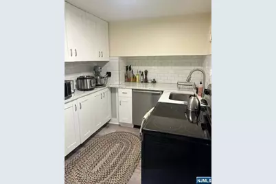 79 Valley Road B #B, Montclair, NJ 07042 - Photo 13