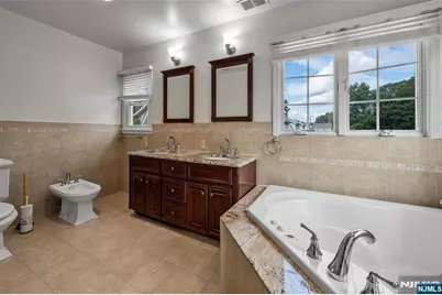303 Hickory Street, Teaneck Township, NJ 07666 - Photo 17