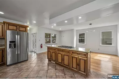 303 Hickory Street, Teaneck Township, NJ 07666 - Photo 9
