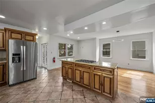 303 Hickory St, Teaneck Township, NJ 07666 - Photo 9