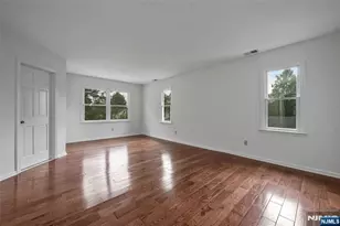 303 Hickory St, Teaneck Township, NJ 07666 - Photo 15