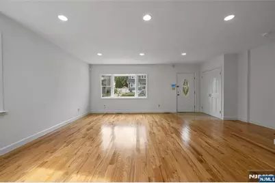 303 Hickory Street, Teaneck Township, NJ 07666 - Photo 5