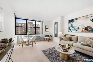 2 Constitution Ct 1008, Hoboken, NJ 07030 - Photo 3
