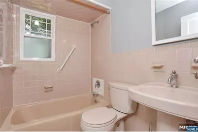 28-19 Warren Road, Fair Lawn, NJ 07410 - Photo 17