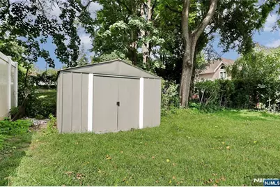 28-19 Warren Road, Fair Lawn, NJ 07410 - Photo 37