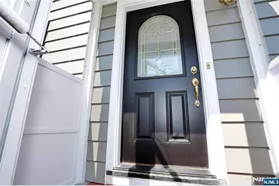 28-19 Warren Road, Fair Lawn, NJ 07410 - Photo 3