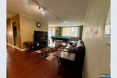 160 Overlook Avenue 4D #4D, Hackensack, NJ 07601 - Photo 1