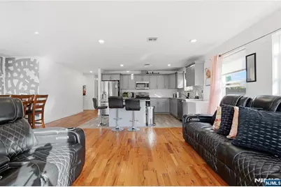 28 Hanford Street, Newark, NJ 07114 - Photo 9
