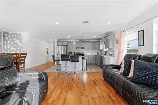 28 Hanford St, Newark, NJ 07114 - Photo 9