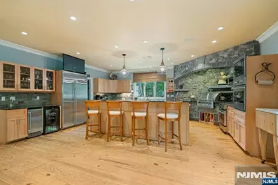 51 Rutherford Place, Montvale, NJ 07645 - Photo 7