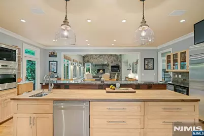 51 Rutherford Place, Montvale, NJ 07645 - Photo 9