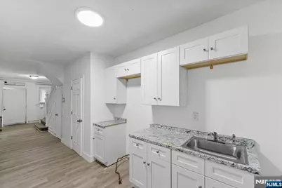 212 11th Street, Newark, NJ 07107 - Photo 9