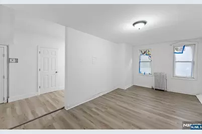 212 11th Street, Newark, NJ 07107 - Photo 5