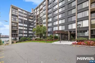9060 Palisade Ave 403, North Bergen, NJ 07047 - Photo 1