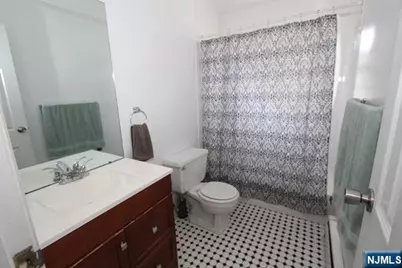 307 Legion Place 2B #2B, Haledon, NJ 07508 - Photo 9