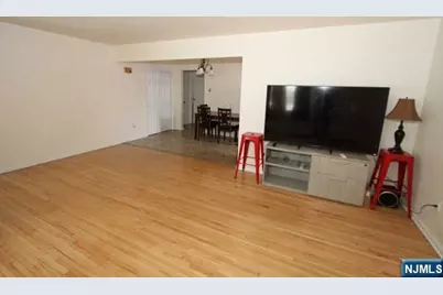 307 Legion Place 2B #2B, Haledon, NJ 07508 - Photo 3