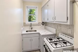 190 County Road 1, Tenafly, NJ 07670 - Photo 17